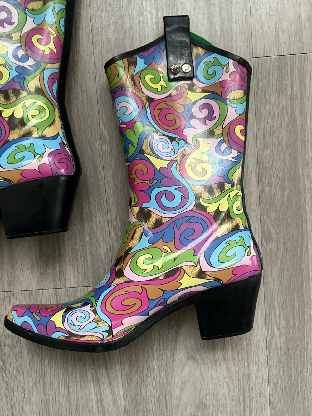 Smoky Boots Colorful Psychedelic Swirl Print Western Cowboy Boots Women’s Size 7
